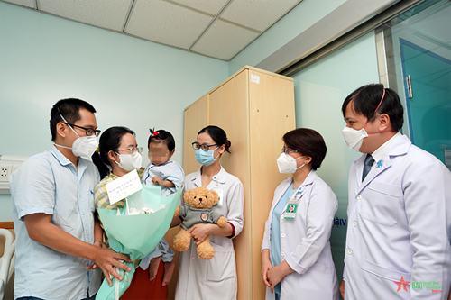 Bệnh viện Đại học Y Dược TP Hồ Chí Minh ghép gan thành công cho bệnh nhi 2 tuổi